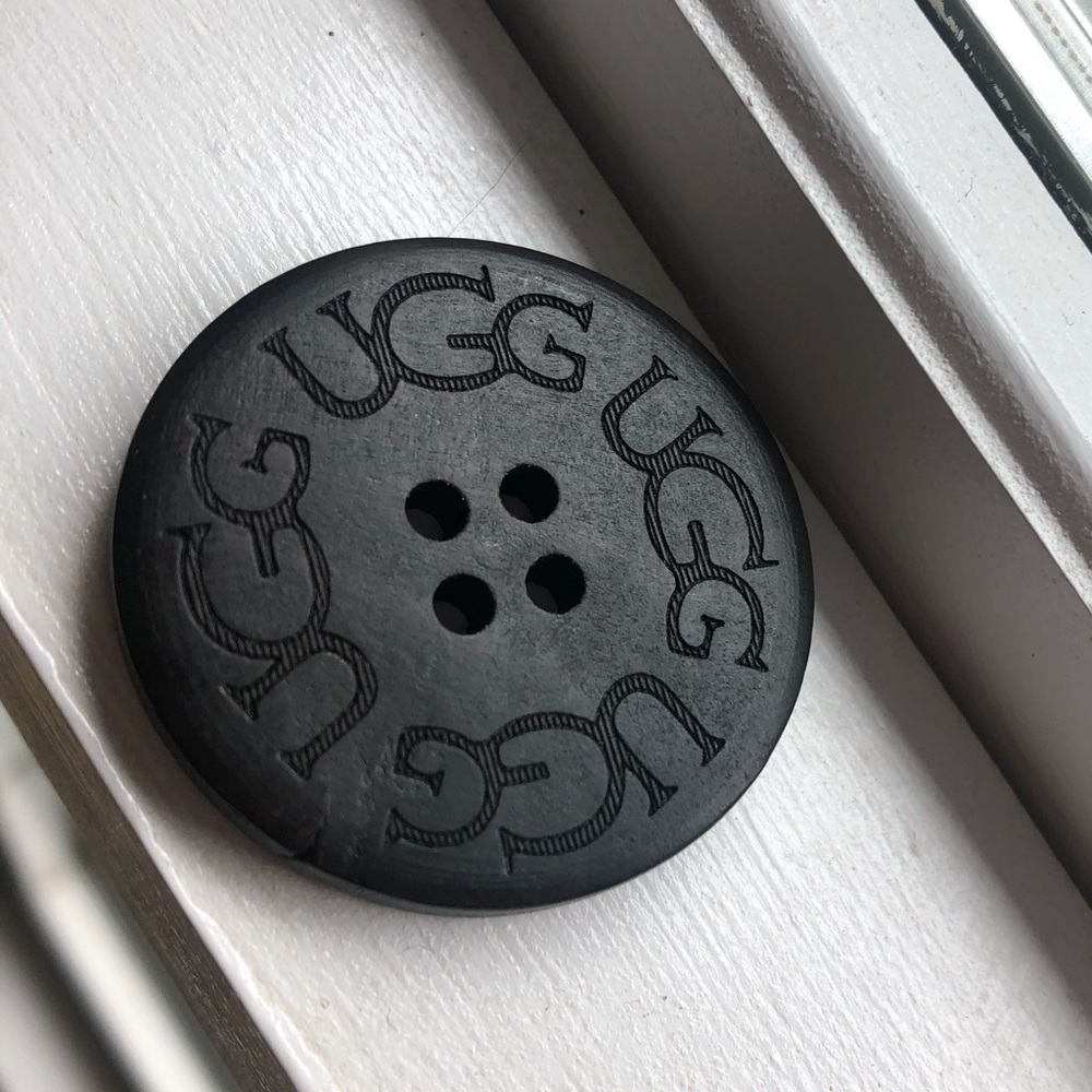 Replacement button for UGG boots